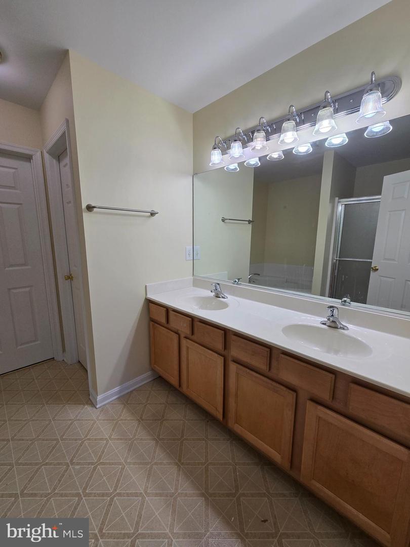 35115 SARA CT, LOCUST GROVE, Virginia 22508, 2 Bedrooms Bedrooms, ,2 BathroomsBathrooms,Residential,For sale,35115 SARA CT,VAOR2009368 MLS # VAOR2009368