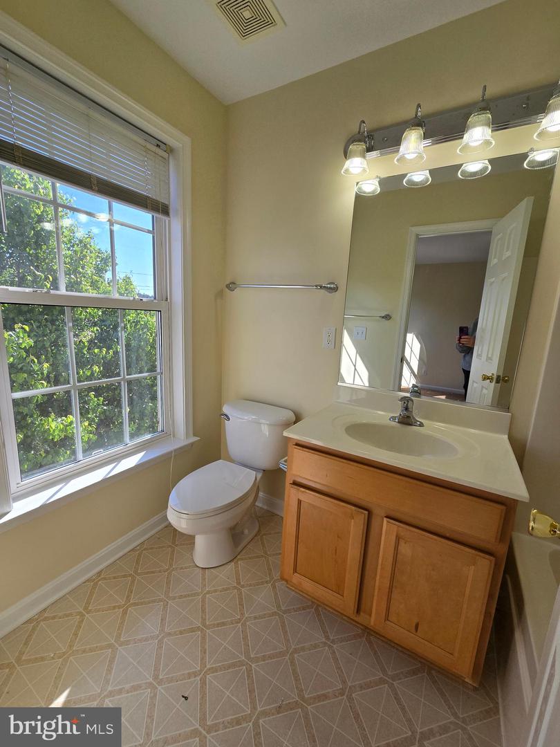 35115 SARA CT, LOCUST GROVE, Virginia 22508, 2 Bedrooms Bedrooms, ,2 BathroomsBathrooms,Residential,For sale,35115 SARA CT,VAOR2009368 MLS # VAOR2009368
