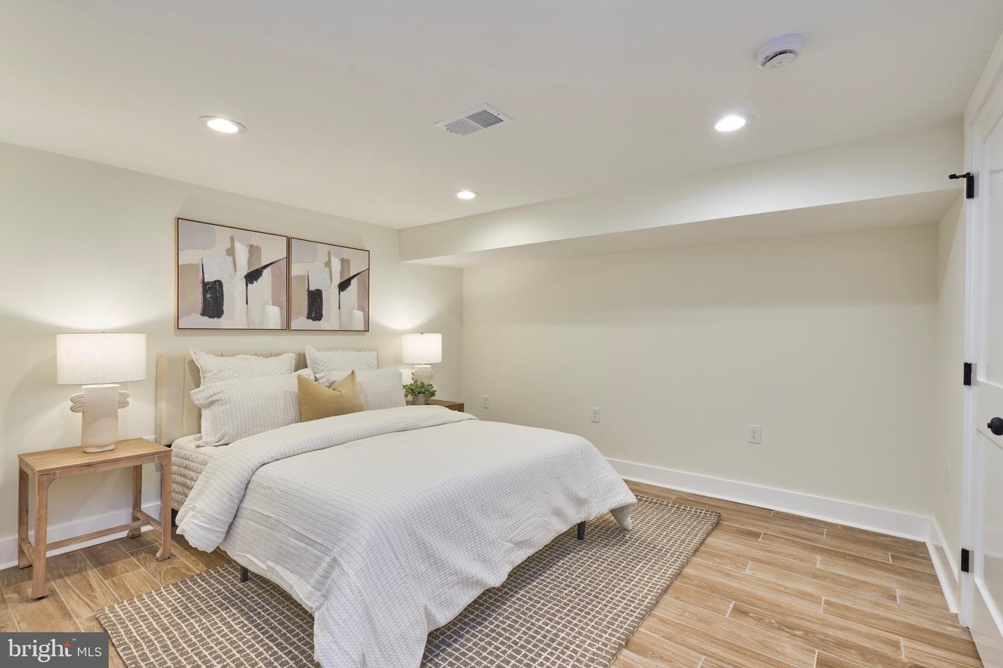 309 M ST NW #B, WASHINGTON, District Of Columbia 20001, 3 Bedrooms Bedrooms, ,2 BathroomsBathrooms,Residential,For sale,309 M ST NW #B,DCDC2155962 MLS # DCDC2155962
