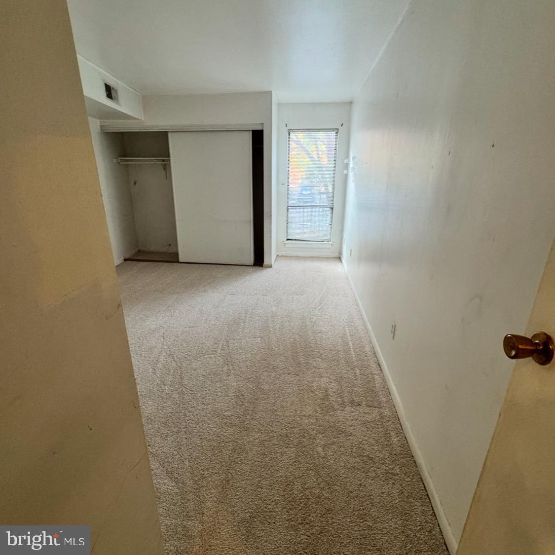 5778-B REXFORD CT #5778B, SPRINGFIELD, Virginia 22152, 2 Bedrooms Bedrooms, ,2 BathroomsBathrooms,Residential,For sale,5778-B REXFORD CT #5778B,VAFX2202340 MLS # VAFX2202340