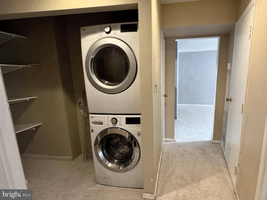 5778-B REXFORD CT #5778B, SPRINGFIELD, Virginia 22152, 2 Bedrooms Bedrooms, ,2 BathroomsBathrooms,Residential,For sale,5778-B REXFORD CT #5778B,VAFX2202340 MLS # VAFX2202340