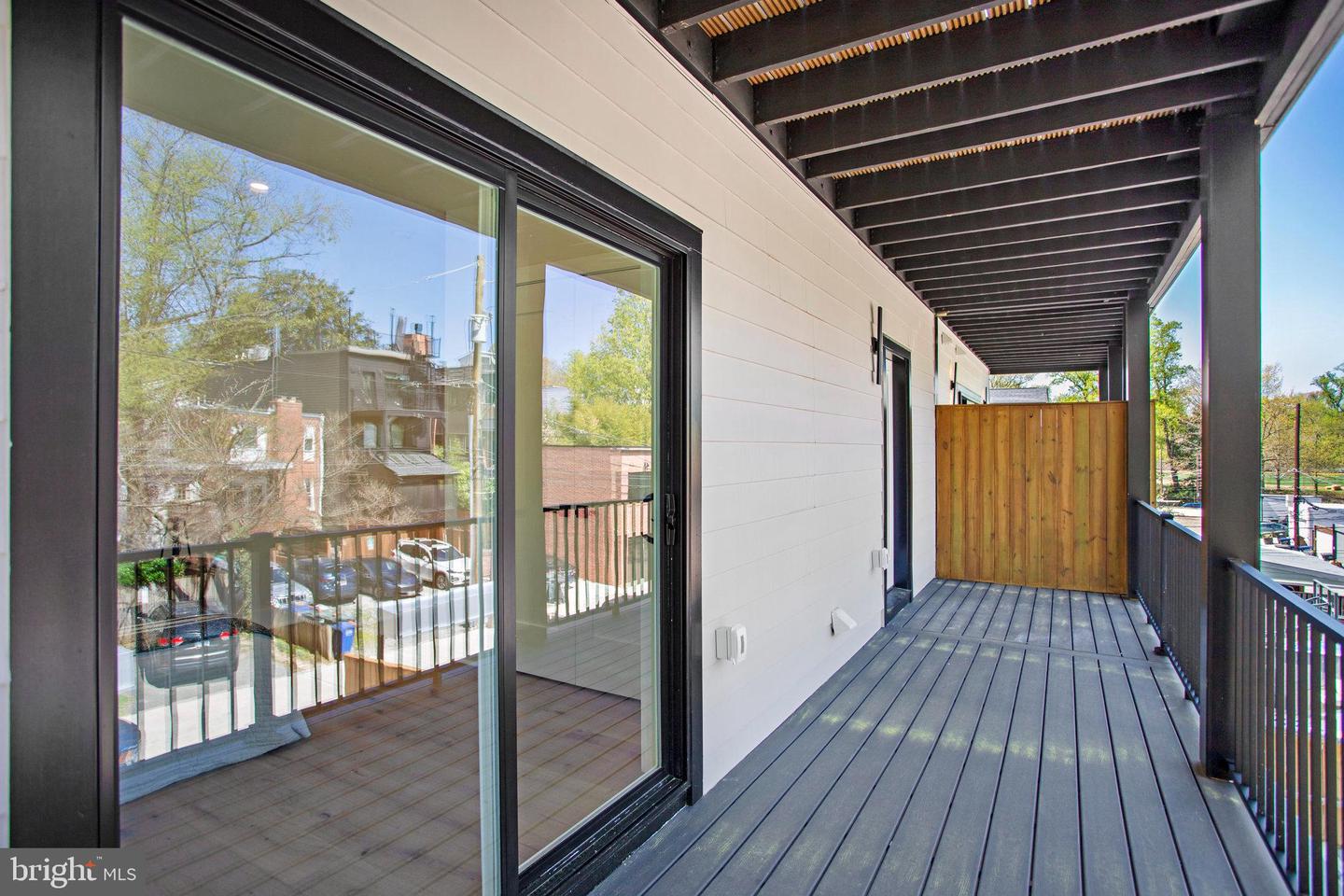 1600 37TH ST NW, WASHINGTON, District Of Columbia 20007, 5 Bedrooms Bedrooms, ,4 BathroomsBathrooms,Residential,For sale,1600 37TH ST NW,DCDC2187336 MLS # DCDC2187336