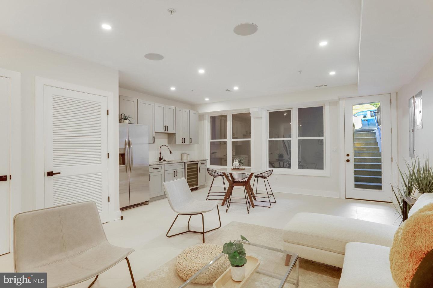 1600 37TH ST NW, WASHINGTON, District Of Columbia 20007, 5 Bedrooms Bedrooms, ,4 BathroomsBathrooms,Residential,For sale,1600 37TH ST NW,DCDC2187336 MLS # DCDC2187336