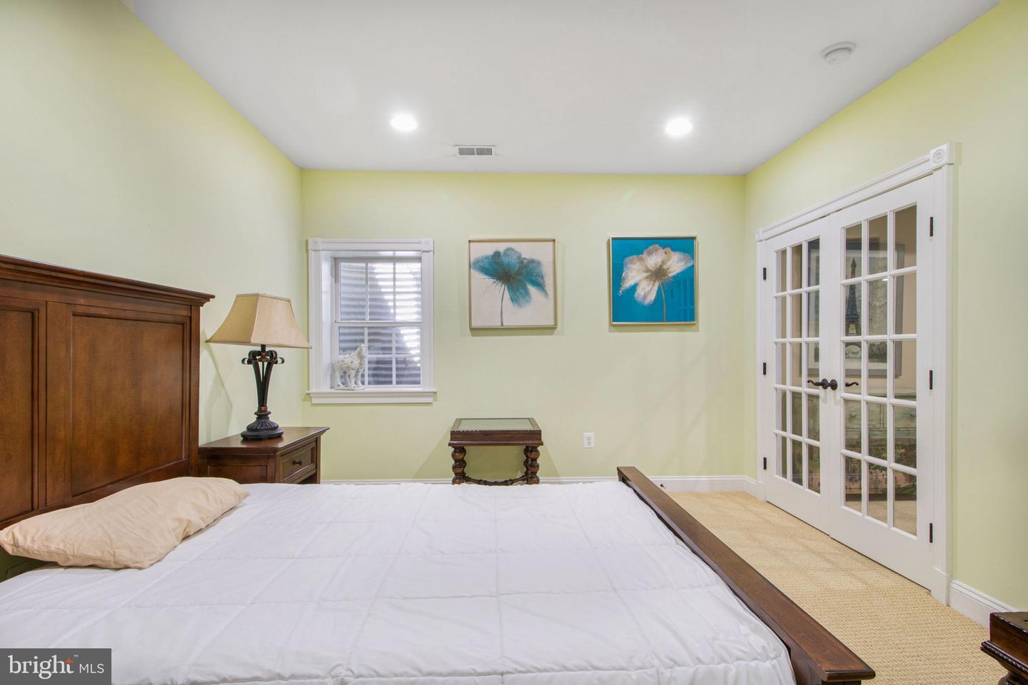 9507 SHELLY KRASNOW LN, FAIRFAX, Virginia 22031, 5 Bedrooms Bedrooms, ,4 BathroomsBathrooms,Residential,For sale,9507 SHELLY KRASNOW LN,VAFC2005836 MLS # VAFC2005836