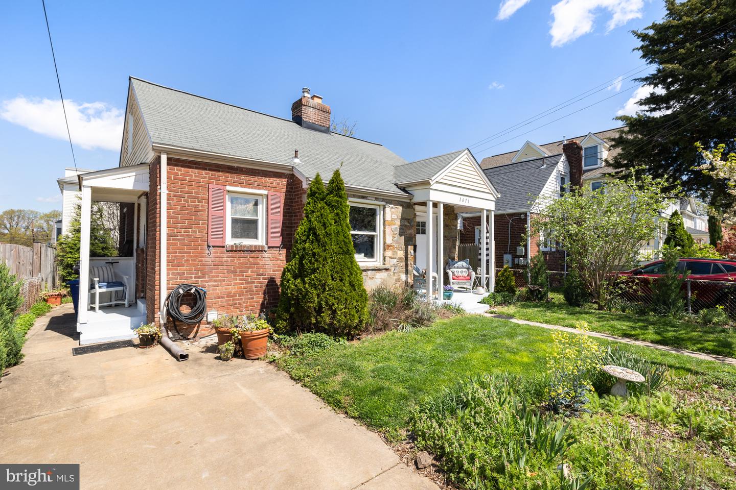 1611 13TH ST S, ARLINGTON, Virginia 22204, 3 Bedrooms Bedrooms, ,2 BathroomsBathrooms,Residential,For sale,1611 13TH ST S,VAAR2054992 MLS # VAAR2054992