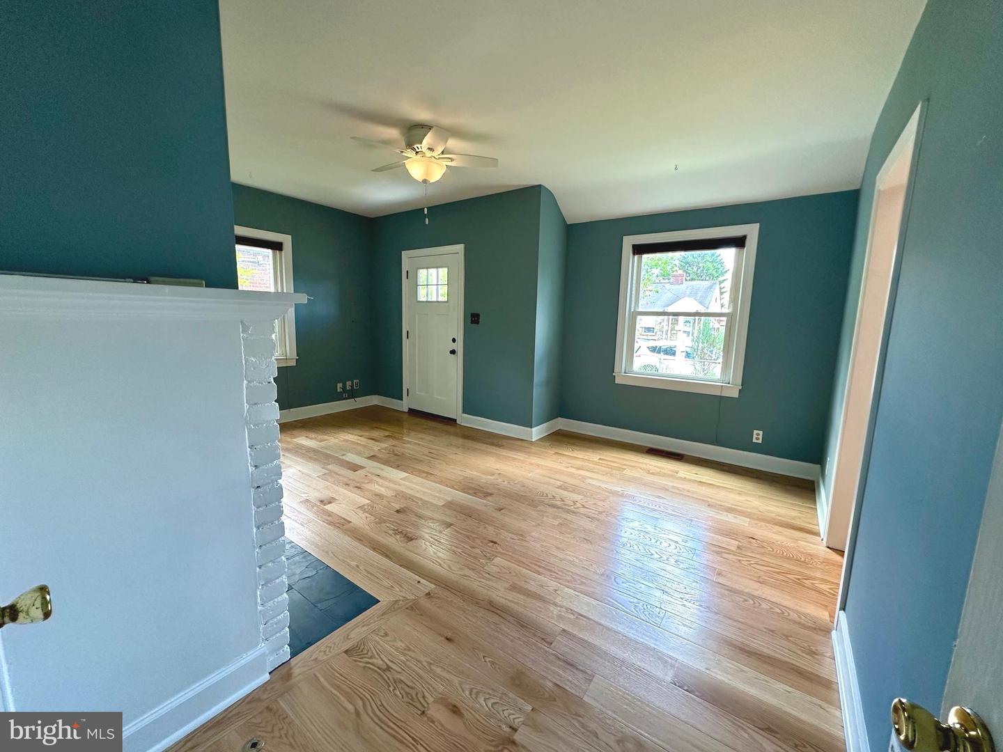 1611 13TH ST S, ARLINGTON, Virginia 22204, 3 Bedrooms Bedrooms, ,2 BathroomsBathrooms,Residential,For sale,1611 13TH ST S,VAAR2054992 MLS # VAAR2054992