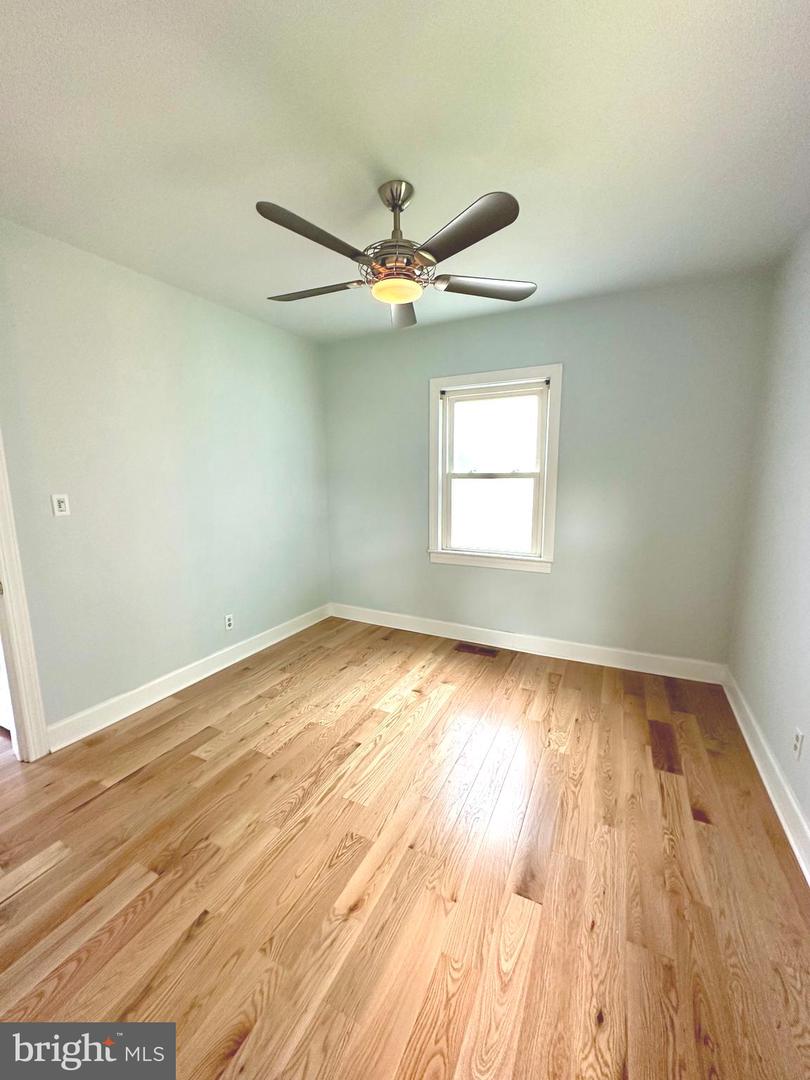 1611 13TH ST S, ARLINGTON, Virginia 22204, 3 Bedrooms Bedrooms, ,2 BathroomsBathrooms,Residential,For sale,1611 13TH ST S,VAAR2054992 MLS # VAAR2054992