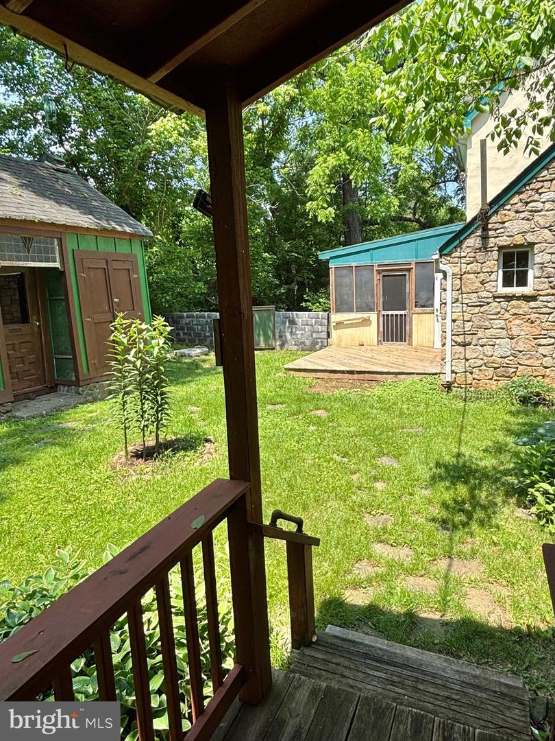 329 OLD BRIDGE RD, AMISSVILLE, Virginia 20106, 4 Bedrooms Bedrooms, ,3 BathroomsBathrooms,Residential,For sale,329 OLD BRIDGE RD,VACU2010124 MLS # VACU2010124
