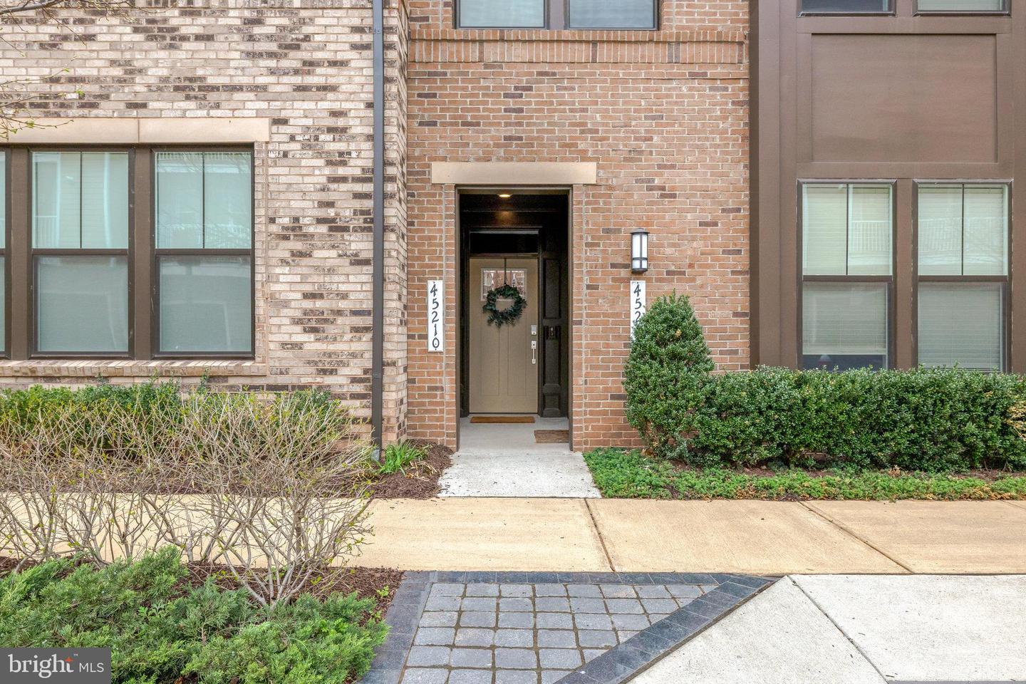 45210 LETTERMORE SQ, STERLING, Virginia 20166, 3 Bedrooms Bedrooms, ,2 BathroomsBathrooms,Residential,For sale,45210 LETTERMORE SQ,VALO2092160 MLS # VALO2092160