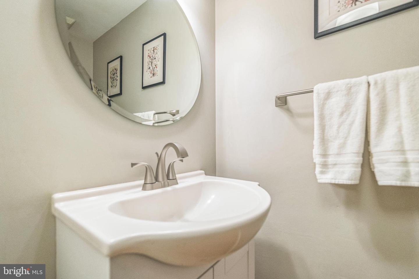 6737 TOWNE LANE RD, MCLEAN, Virginia 22101, 4 Bedrooms Bedrooms, ,3 BathroomsBathrooms,Residential,For sale,6737 TOWNE LANE RD,VAFX2229716 MLS # VAFX2229716