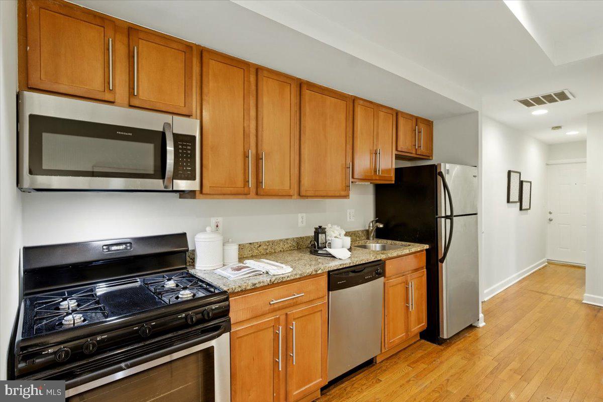 1606 ISHERWOOD ST NE #2, WASHINGTON, District Of Columbia 20002, 1 Bedroom Bedrooms, ,1 BathroomBathrooms,Residential,For sale,1606 ISHERWOOD ST NE #2,DCDC2192958 MLS # DCDC2192958