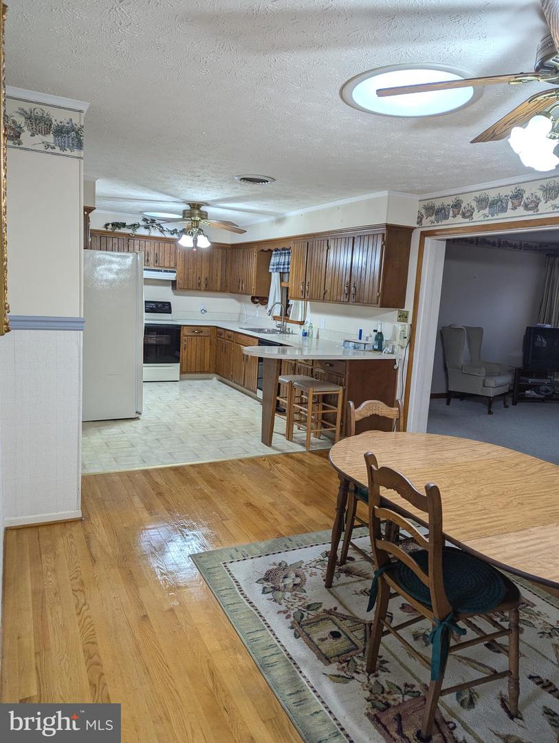 121 VIRGINIA DR, STEPHENS CITY, Virginia 22655, 3 Bedrooms Bedrooms, ,2 BathroomsBathrooms,Residential,For sale,121 VIRGINIA DR,VAFV2022668 MLS # VAFV2022668