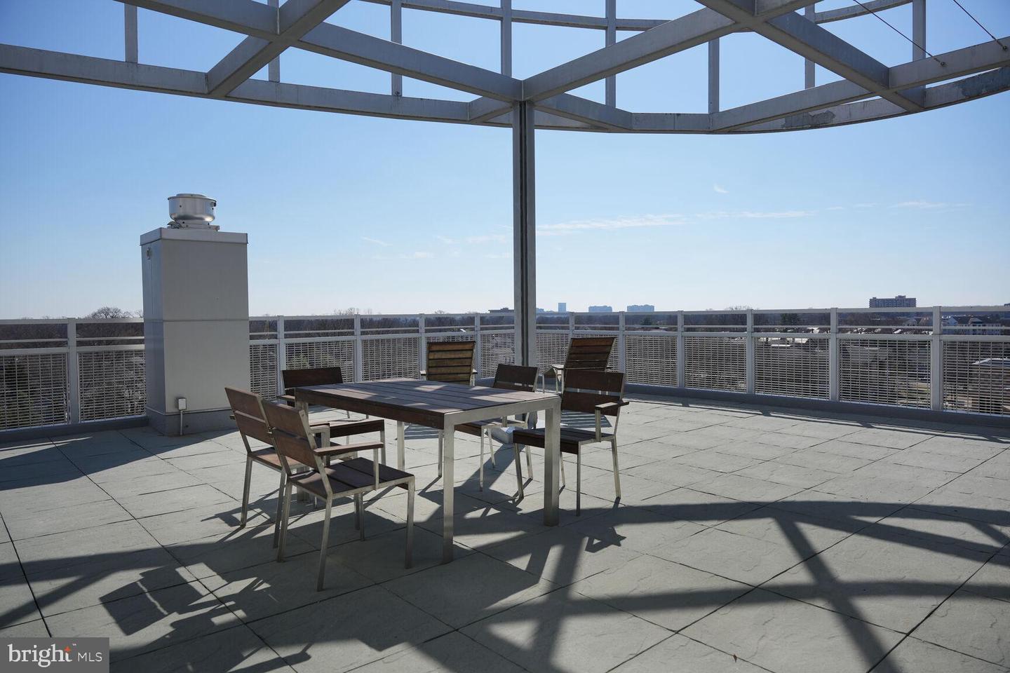 3409 WILSON BLVD #211, ARLINGTON, Virginia 22201, 2 Bedrooms Bedrooms, ,2 BathroomsBathrooms,Residential,For sale,3409 WILSON BLVD #211,VAAR2053082 MLS # VAAR2053082
