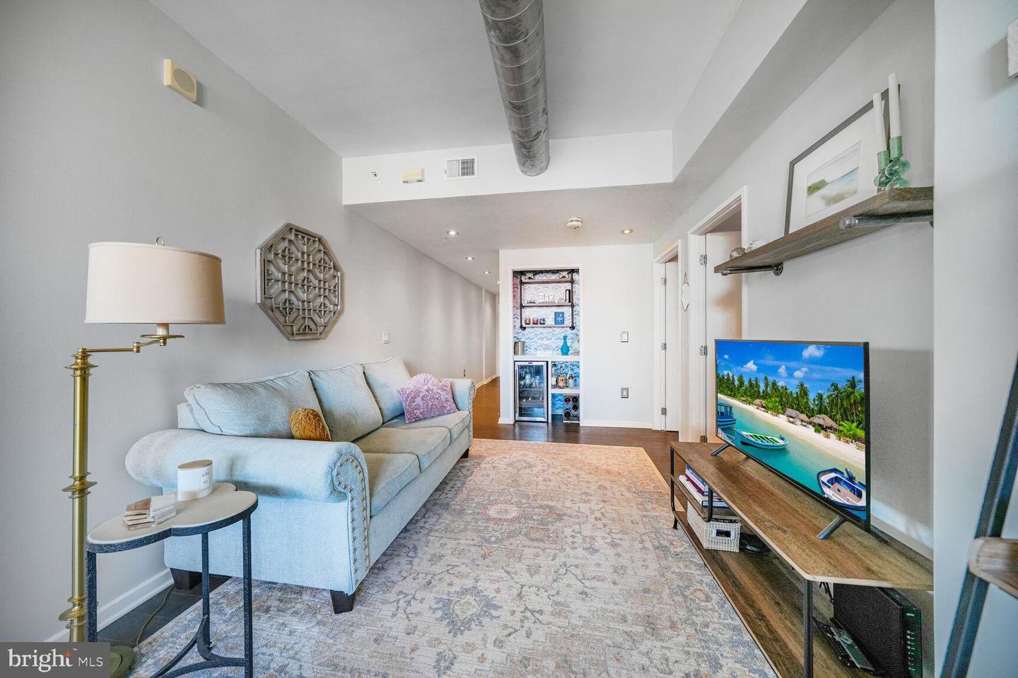 3409 WILSON BLVD #211, ARLINGTON, Virginia 22201, 2 Bedrooms Bedrooms, ,2 BathroomsBathrooms,Residential,For sale,3409 WILSON BLVD #211,VAAR2053082 MLS # VAAR2053082