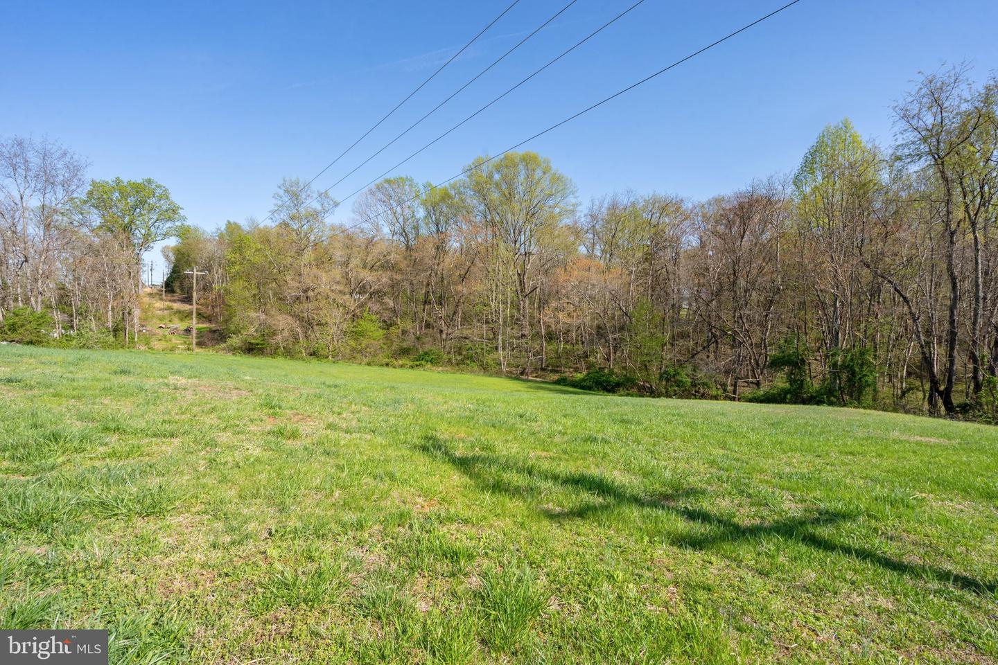 571 RICHMOND RD, AMISSVILLE, Virginia 20106, 2 Bedrooms Bedrooms, ,1 BathroomBathrooms,Residential,For sale,571 RICHMOND RD,VARP2001946 MLS # VARP2001946