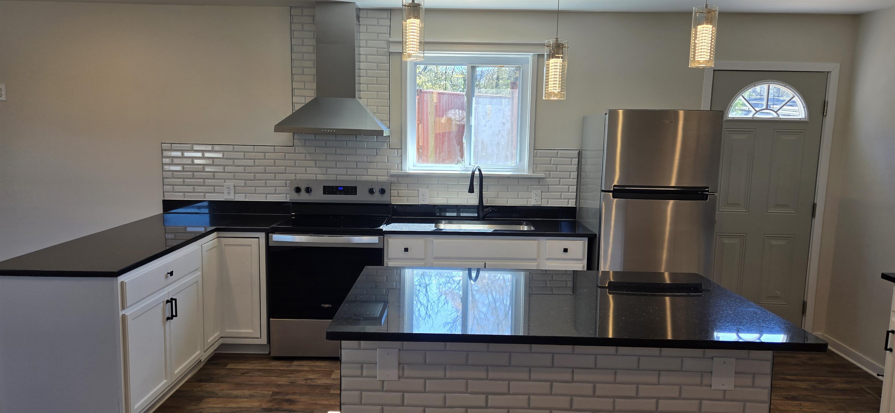 600 N BAYARD AVE, WAYNESBORO, Virginia 22980, 3 Bedrooms Bedrooms, ,2 BathroomsBathrooms,Residential,600 N BAYARD AVE,663040 MLS # 663040