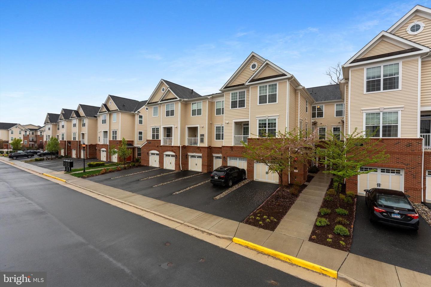 23265 MILLTOWN KNOLL SQ #109, ASHBURN, Virginia 20148, 2 Bedrooms Bedrooms, ,2 BathroomsBathrooms,Residential,For sale,23265 MILLTOWN KNOLL SQ #109,VALO2090678 MLS # VALO2090678
