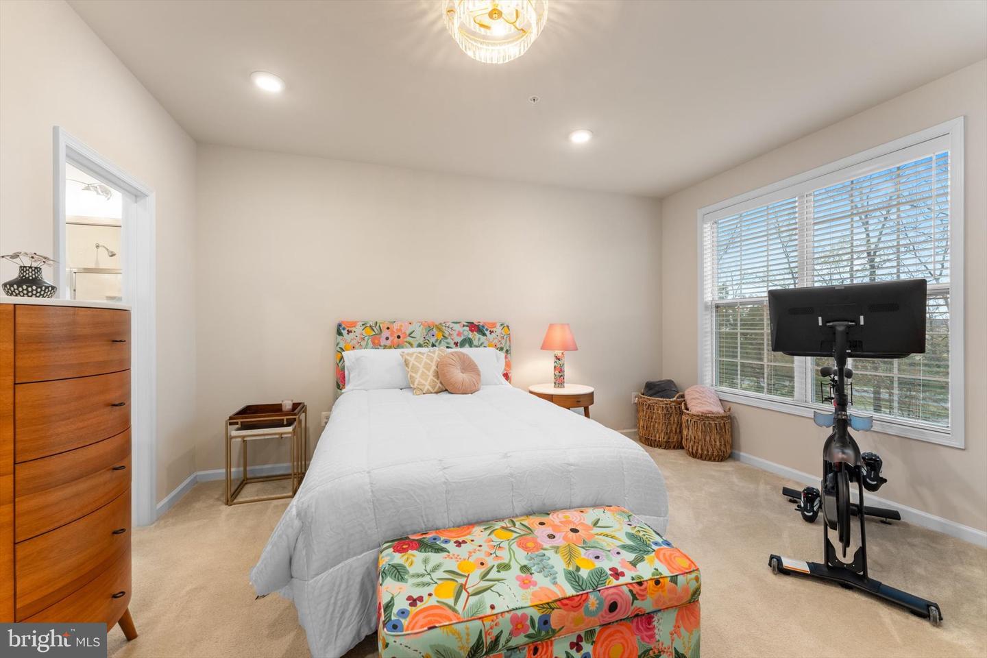 23265 MILLTOWN KNOLL SQ #109, ASHBURN, Virginia 20148, 2 Bedrooms Bedrooms, ,2 BathroomsBathrooms,Residential,For sale,23265 MILLTOWN KNOLL SQ #109,VALO2090678 MLS # VALO2090678