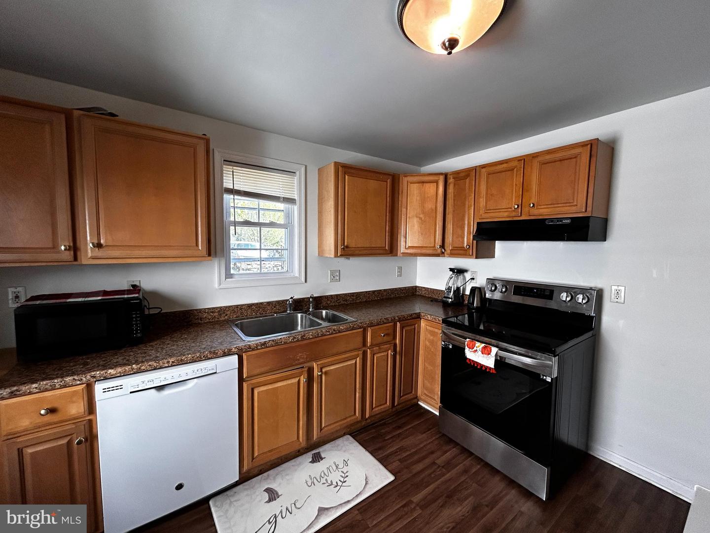 320 HIGHLAND AVE, WINCHESTER, Virginia 22601, 3 Bedrooms Bedrooms, ,2 BathroomsBathrooms,Residential,For sale,320 HIGHLAND AVE,VAWI2007294 MLS # VAWI2007294