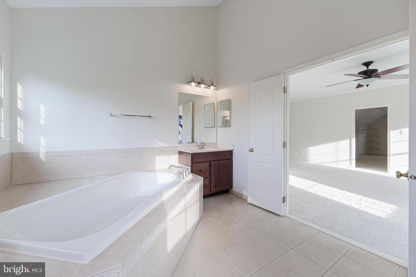 17937 MANASSAS GAP CT, HAMILTON, Virginia 20158, 4 Bedrooms Bedrooms, ,4 BathroomsBathrooms,Residential,For sale,17937 MANASSAS GAP CT,VALO2090950 MLS # VALO2090950