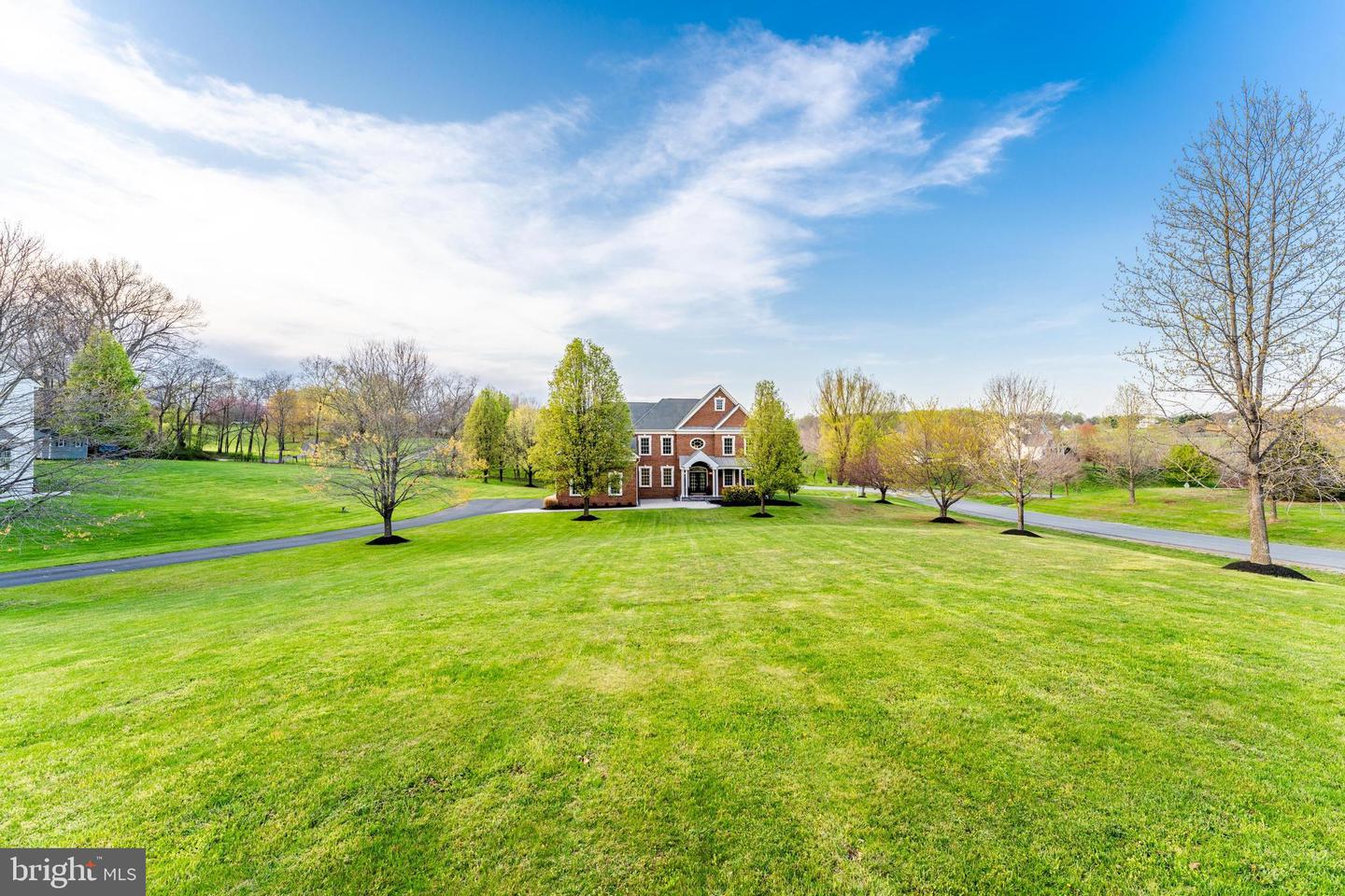 17937 MANASSAS GAP CT, HAMILTON, Virginia 20158, 4 Bedrooms Bedrooms, ,4 BathroomsBathrooms,Residential,For sale,17937 MANASSAS GAP CT,VALO2090950 MLS # VALO2090950