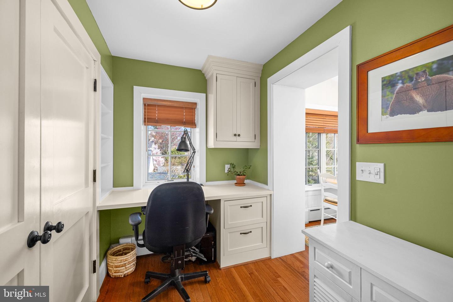 4608 37TH ST N, ARLINGTON, Virginia 22207, 4 Bedrooms Bedrooms, ,3 BathroomsBathrooms,Residential,For sale,4608 37TH ST N,VAAR2054486 MLS # VAAR2054486