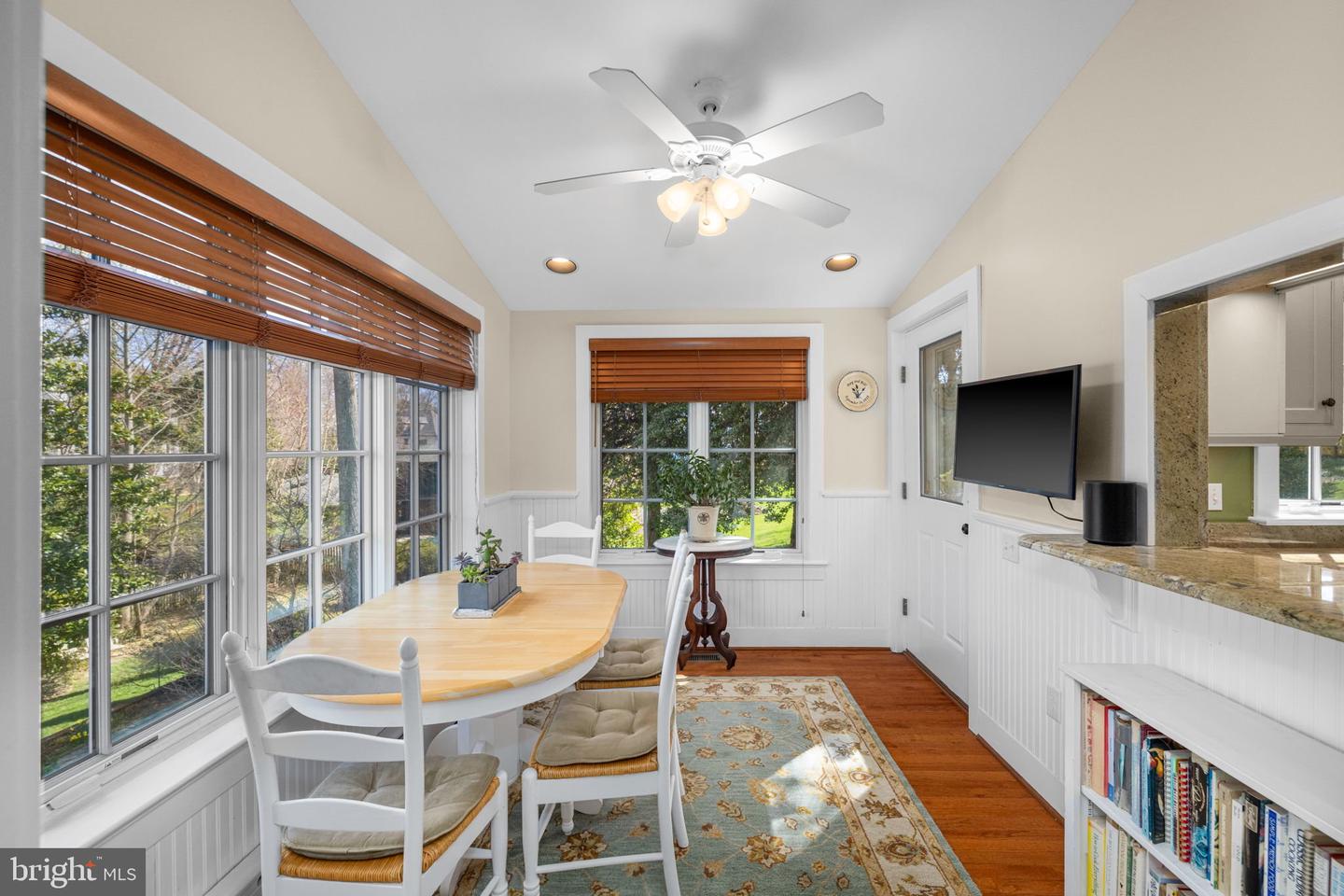 4608 37TH ST N, ARLINGTON, Virginia 22207, 4 Bedrooms Bedrooms, ,3 BathroomsBathrooms,Residential,For sale,4608 37TH ST N,VAAR2054486 MLS # VAAR2054486