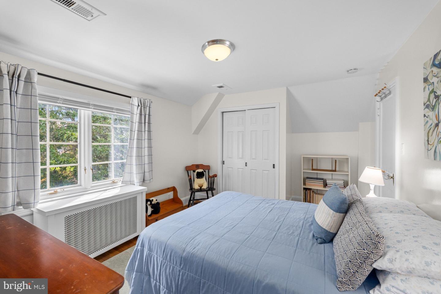 4608 37TH ST N, ARLINGTON, Virginia 22207, 4 Bedrooms Bedrooms, ,3 BathroomsBathrooms,Residential,For sale,4608 37TH ST N,VAAR2054486 MLS # VAAR2054486