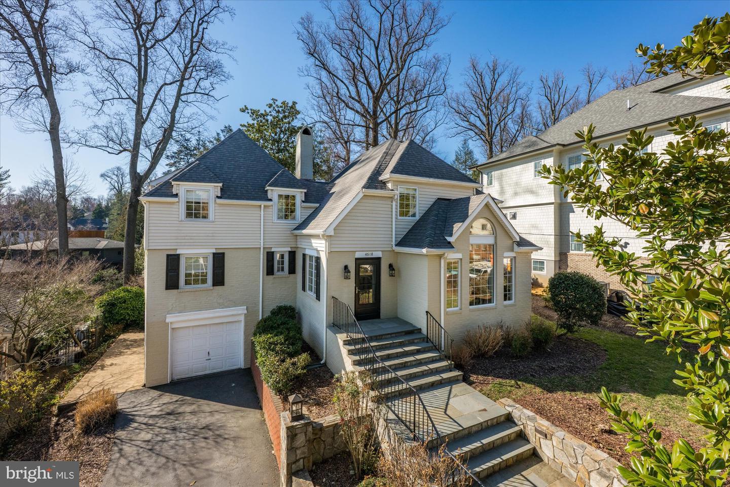 4608 37TH ST N, ARLINGTON, Virginia 22207, 4 Bedrooms Bedrooms, ,3 BathroomsBathrooms,Residential,For sale,4608 37TH ST N,VAAR2054486 MLS # VAAR2054486