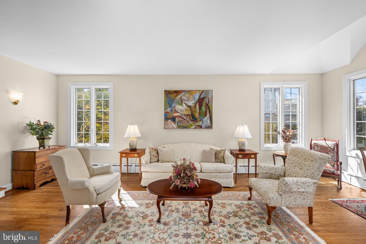 4608 37TH ST N, ARLINGTON, Virginia 22207, 4 Bedrooms Bedrooms, ,3 BathroomsBathrooms,Residential,For sale,4608 37TH ST N,VAAR2054486 MLS # VAAR2054486