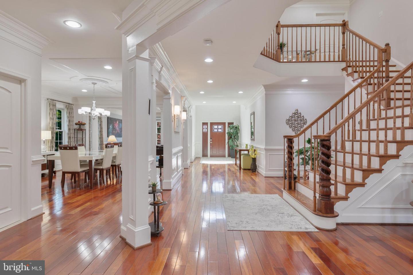 6237 WASHINGTON BLVD, ARLINGTON, Virginia 22205, 5 Bedrooms Bedrooms, ,4 BathroomsBathrooms,Residential,For sale,6237 WASHINGTON BLVD,VAAR2054840 MLS # VAAR2054840