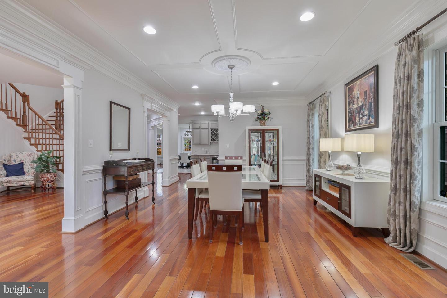 6237 WASHINGTON BLVD, ARLINGTON, Virginia 22205, 5 Bedrooms Bedrooms, ,4 BathroomsBathrooms,Residential,For sale,6237 WASHINGTON BLVD,VAAR2054840 MLS # VAAR2054840