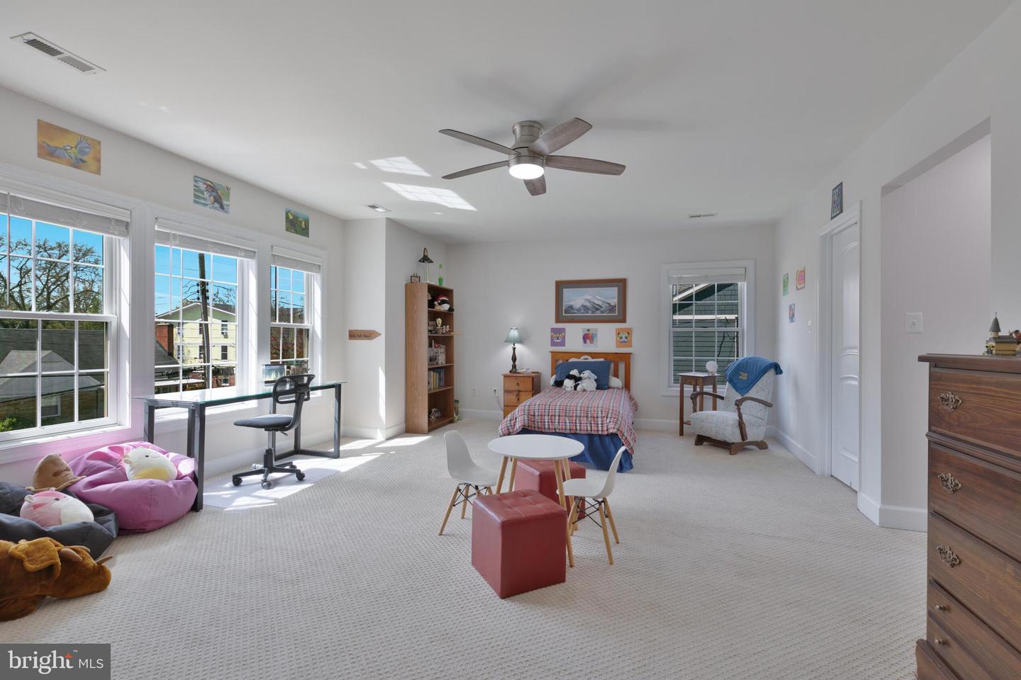 6237 WASHINGTON BLVD, ARLINGTON, Virginia 22205, 5 Bedrooms Bedrooms, ,4 BathroomsBathrooms,Residential,For sale,6237 WASHINGTON BLVD,VAAR2054840 MLS # VAAR2054840