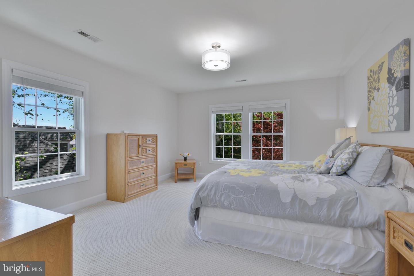6237 WASHINGTON BLVD, ARLINGTON, Virginia 22205, 5 Bedrooms Bedrooms, ,4 BathroomsBathrooms,Residential,For sale,6237 WASHINGTON BLVD,VAAR2054840 MLS # VAAR2054840