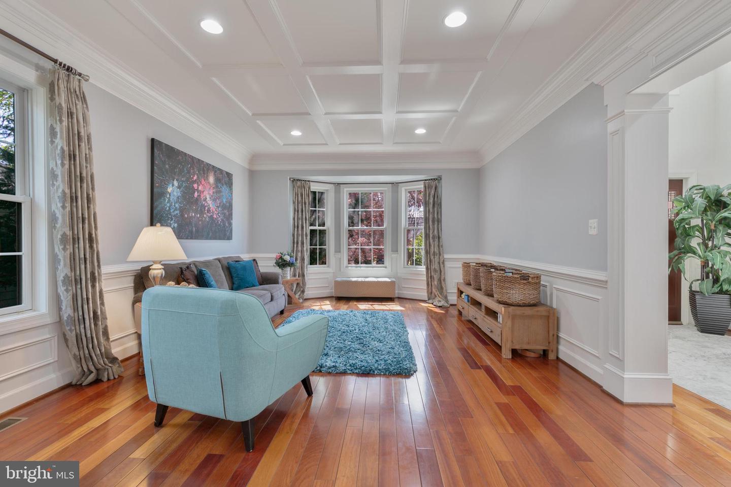 6237 WASHINGTON BLVD, ARLINGTON, Virginia 22205, 5 Bedrooms Bedrooms, ,4 BathroomsBathrooms,Residential,For sale,6237 WASHINGTON BLVD,VAAR2054840 MLS # VAAR2054840