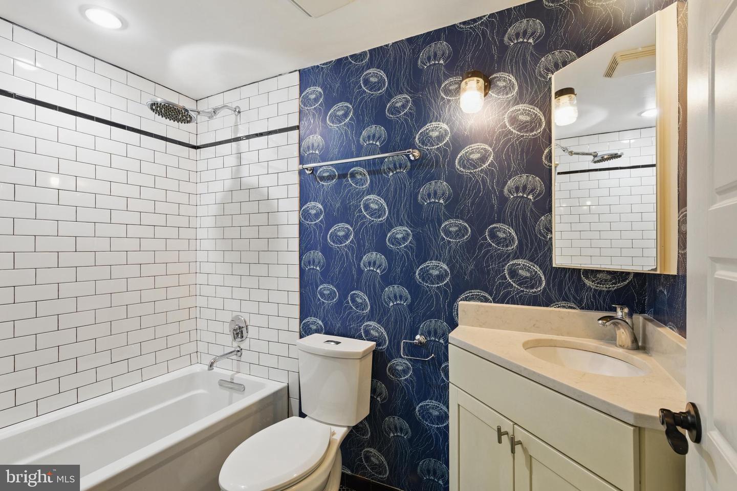 1109 M ST NW #1, WASHINGTON, District Of Columbia 20005, 1 Bedroom Bedrooms, ,1 BathroomBathrooms,Residential,For sale,1109 M ST NW #1,DCDC2192146 MLS # DCDC2192146