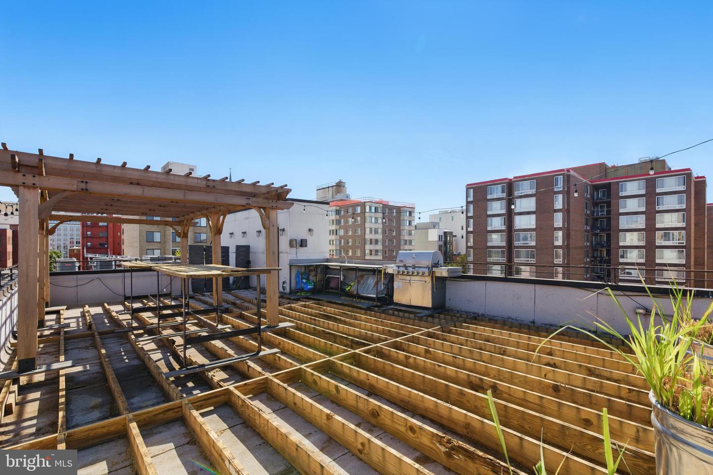 1109 M ST NW #1, WASHINGTON, District Of Columbia 20005, 1 Bedroom Bedrooms, ,1 BathroomBathrooms,Residential,For sale,1109 M ST NW #1,DCDC2192146 MLS # DCDC2192146