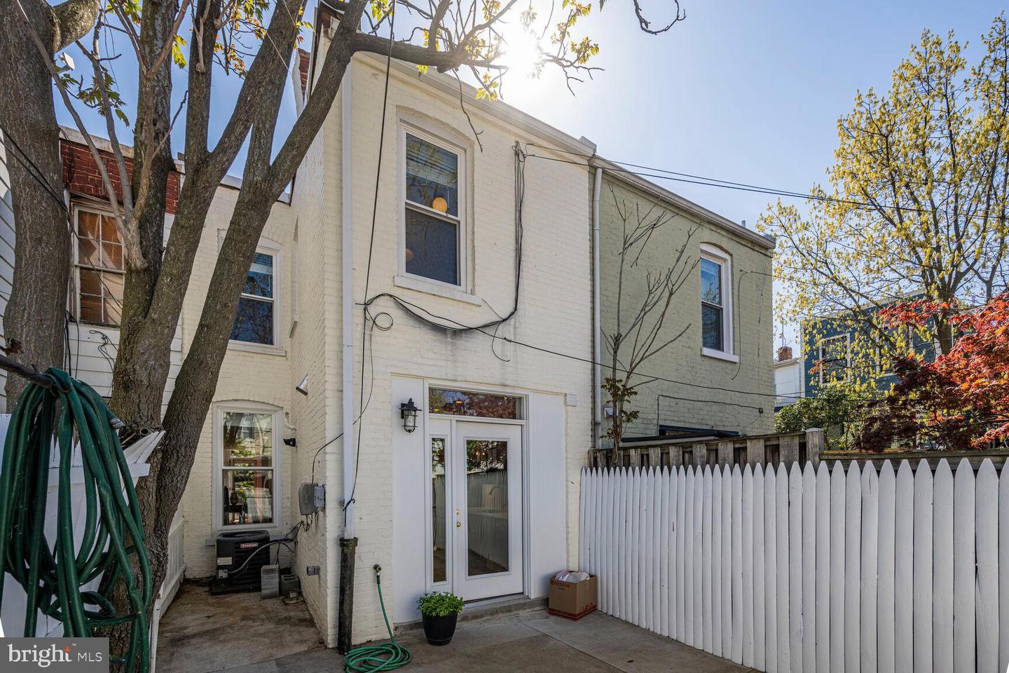314 14TH PL NE, WASHINGTON, District Of Columbia 20002, 3 Bedrooms Bedrooms, ,1 BathroomBathrooms,Residential,For sale,314 14TH PL NE,DCDC2193164 MLS # DCDC2193164