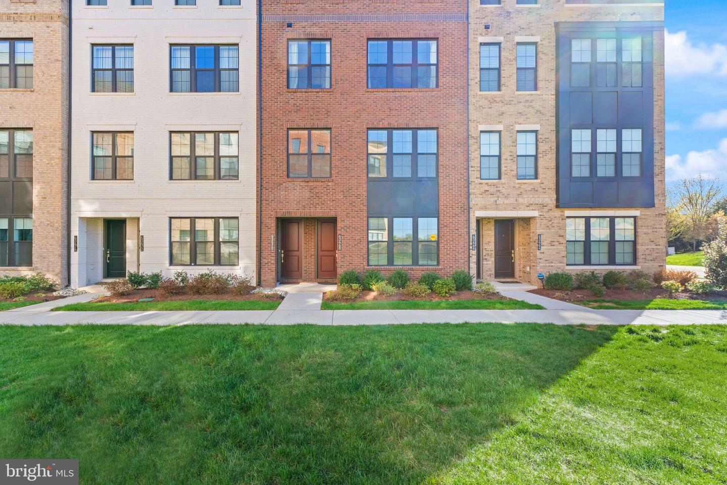 43470 DANVILLE TER, ASHBURN, Virginia 20148, 3 Bedrooms Bedrooms, ,2 BathroomsBathrooms,Residential,For sale,43470 DANVILLE TER,VALO2092766 MLS # VALO2092766