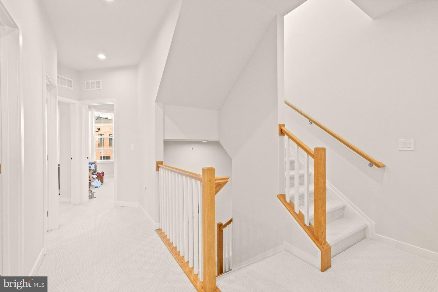 43470 DANVILLE TER, ASHBURN, Virginia 20148, 3 Bedrooms Bedrooms, ,2 BathroomsBathrooms,Residential,For sale,43470 DANVILLE TER,VALO2092766 MLS # VALO2092766