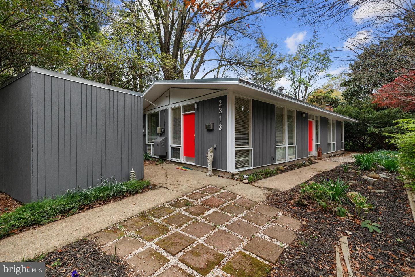 2313 GLASGOW RD, ALEXANDRIA, Virginia 22307, 4 Bedrooms Bedrooms, ,1 BathroomBathrooms,Residential,For sale,2313 GLASGOW RD,VAFX2231570 MLS # VAFX2231570