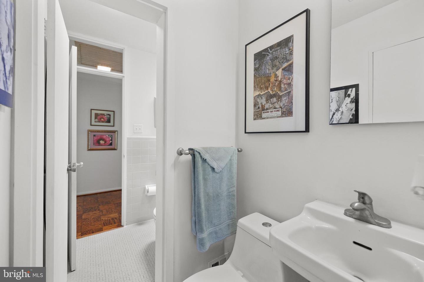 2313 GLASGOW RD, ALEXANDRIA, Virginia 22307, 4 Bedrooms Bedrooms, ,1 BathroomBathrooms,Residential,For sale,2313 GLASGOW RD,VAFX2231570 MLS # VAFX2231570
