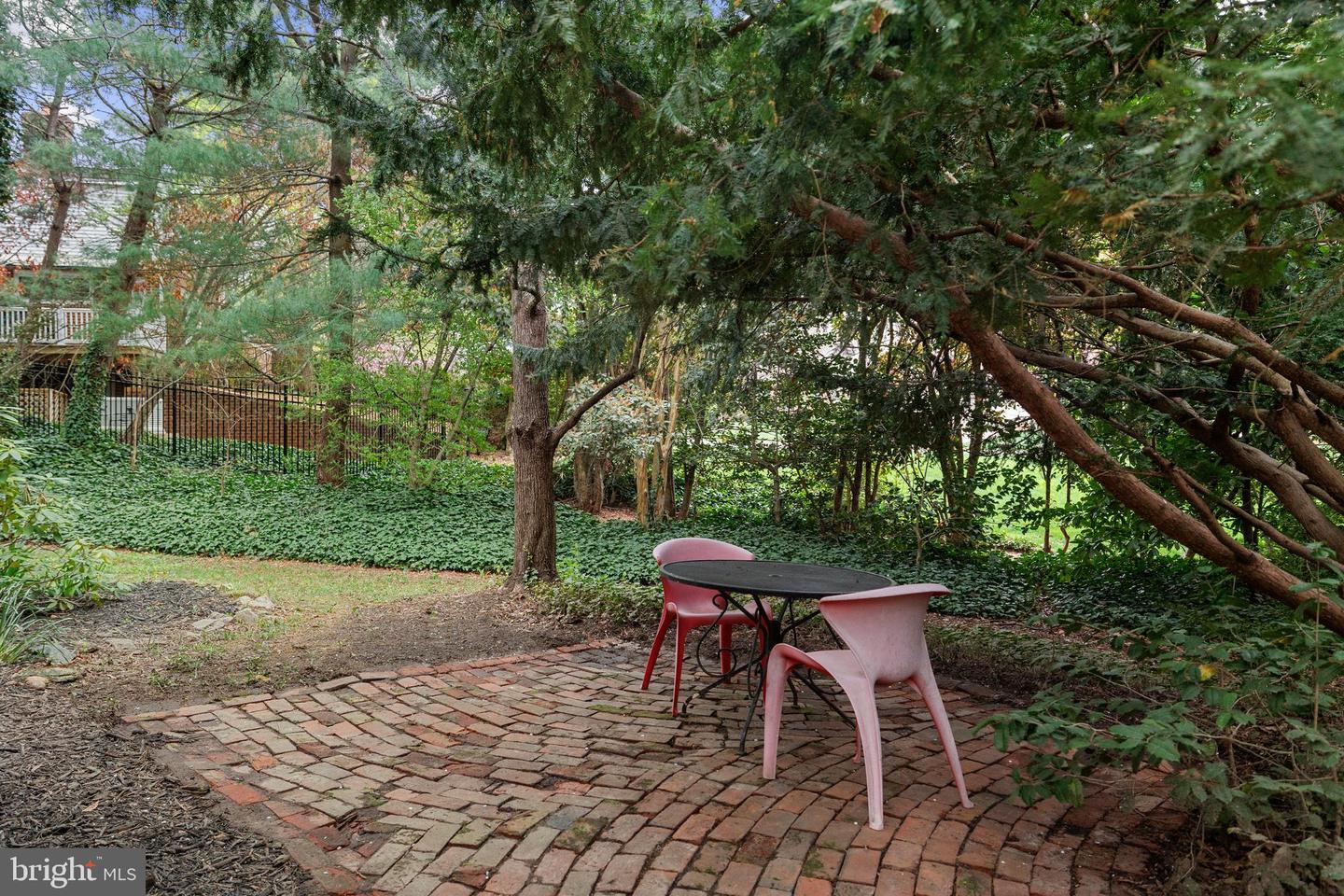 2313 GLASGOW RD, ALEXANDRIA, Virginia 22307, 4 Bedrooms Bedrooms, ,1 BathroomBathrooms,Residential,For sale,2313 GLASGOW RD,VAFX2231570 MLS # VAFX2231570