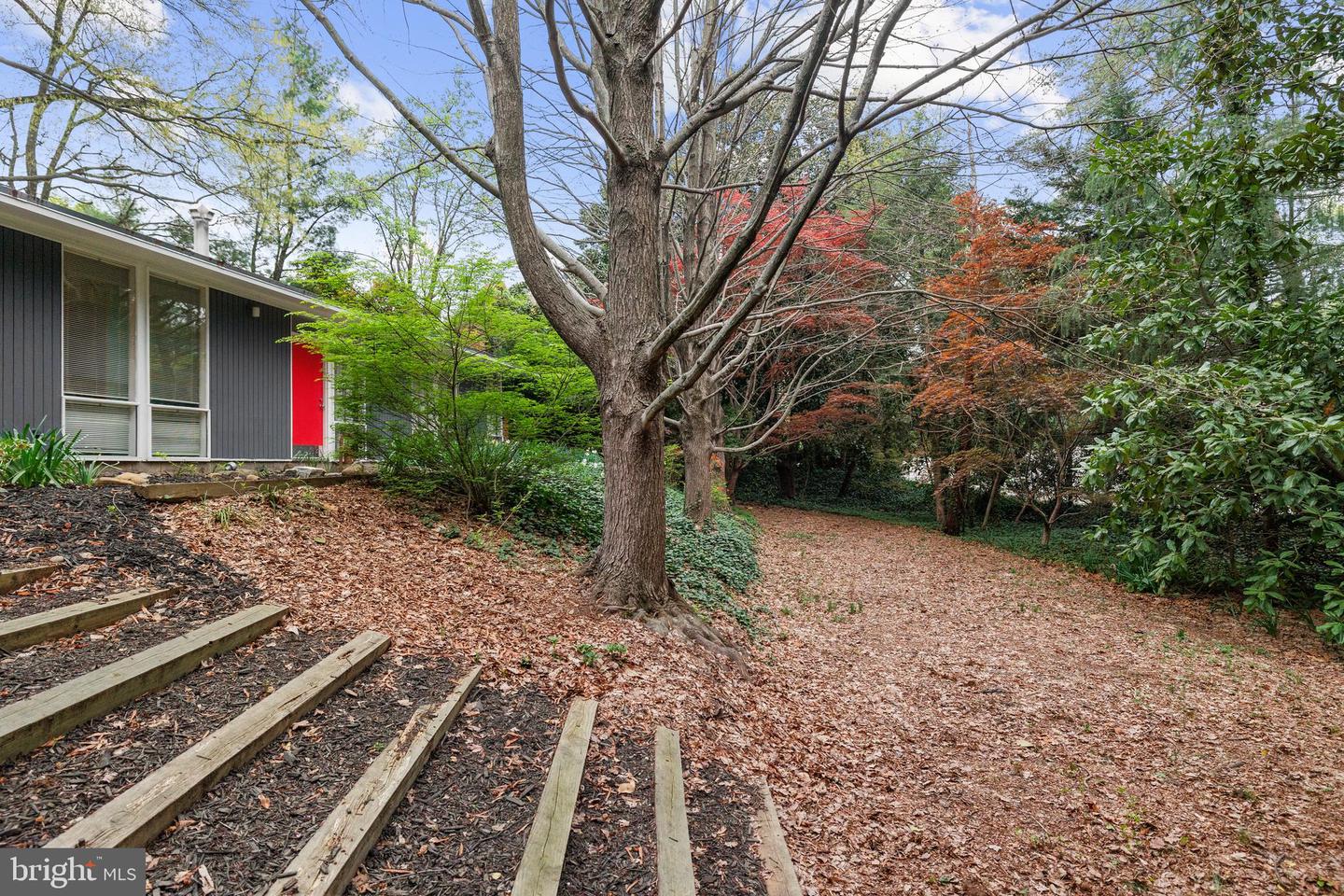 2313 GLASGOW RD, ALEXANDRIA, Virginia 22307, 4 Bedrooms Bedrooms, ,1 BathroomBathrooms,Residential,For sale,2313 GLASGOW RD,VAFX2231570 MLS # VAFX2231570