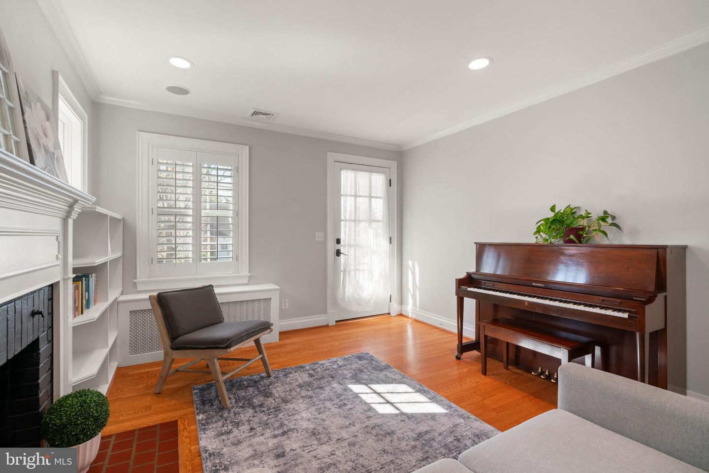 100 E MAPLE ST, ALEXANDRIA, Virginia 22301, 4 Bedrooms Bedrooms, ,3 BathroomsBathrooms,Residential,For sale,100 E MAPLE ST,VAAX2043702 MLS # VAAX2043702