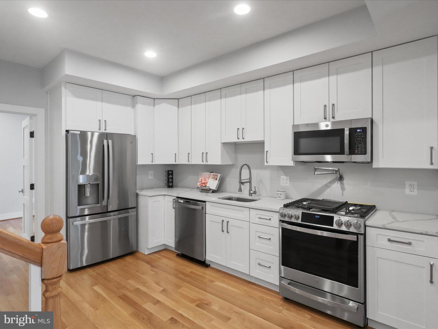 734 HARVARD ST NW #1, WASHINGTON, District Of Columbia 20001, 3 Bedrooms Bedrooms, ,3 BathroomsBathrooms,Residential,For sale,734 HARVARD ST NW #1,DCDC2194130 MLS # DCDC2194130