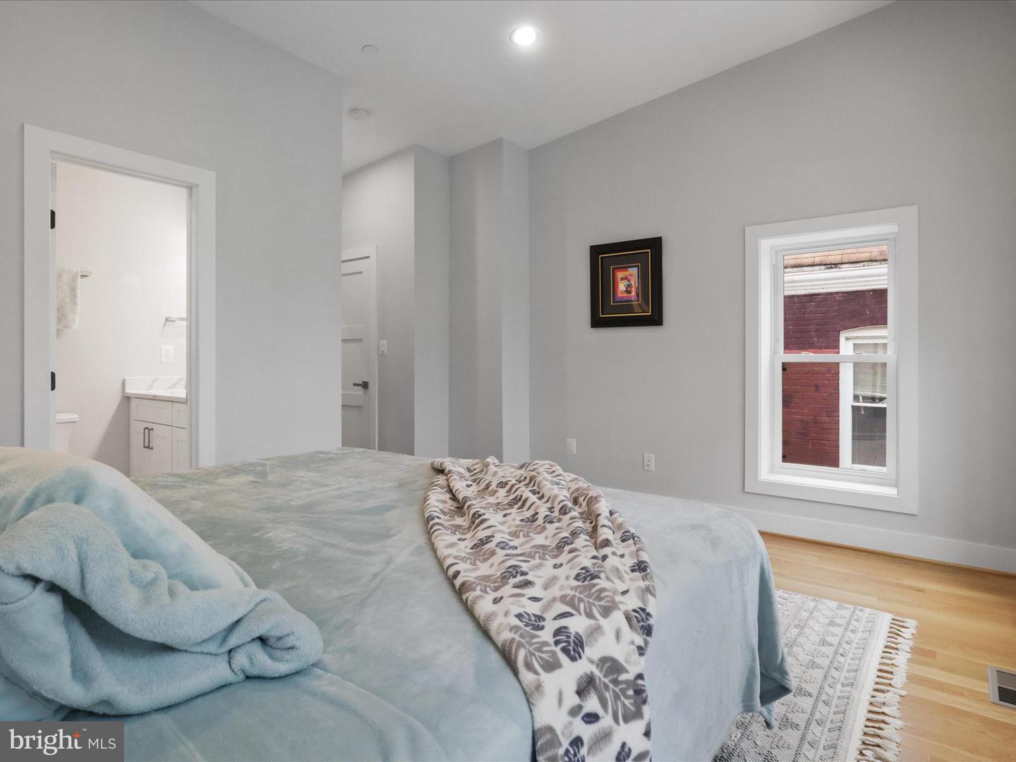734 HARVARD ST NW #1, WASHINGTON, District Of Columbia 20001, 3 Bedrooms Bedrooms, ,3 BathroomsBathrooms,Residential,For sale,734 HARVARD ST NW #1,DCDC2194130 MLS # DCDC2194130