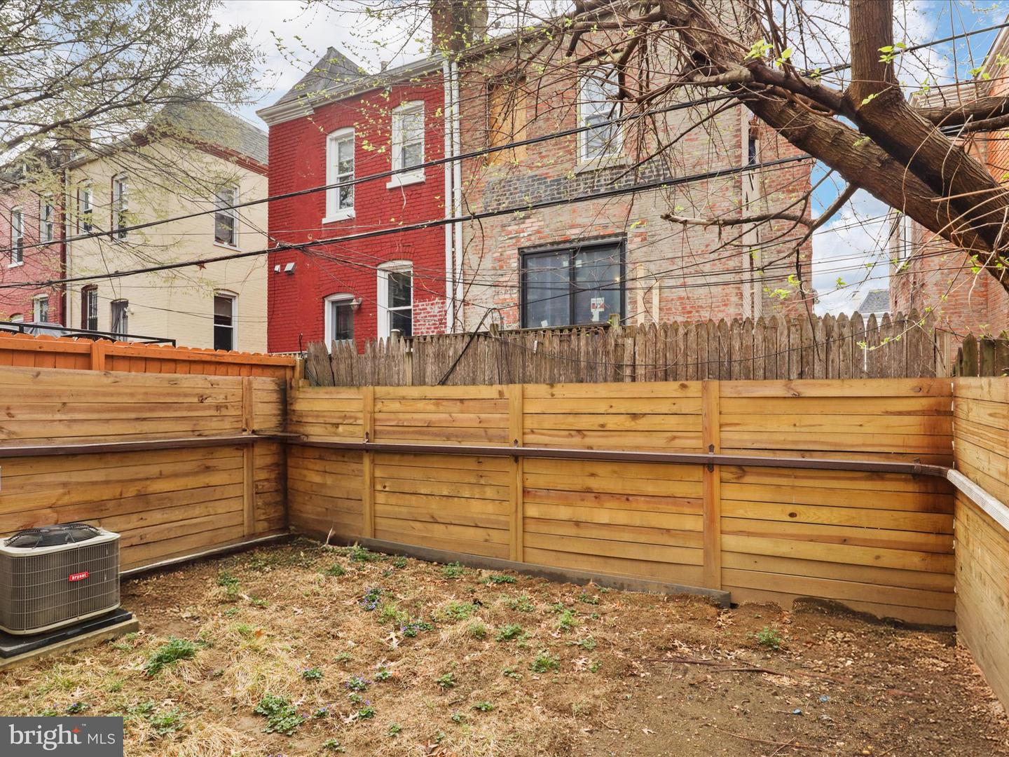 734 HARVARD ST NW #1, WASHINGTON, District Of Columbia 20001, 3 Bedrooms Bedrooms, ,3 BathroomsBathrooms,Residential,For sale,734 HARVARD ST NW #1,DCDC2194130 MLS # DCDC2194130