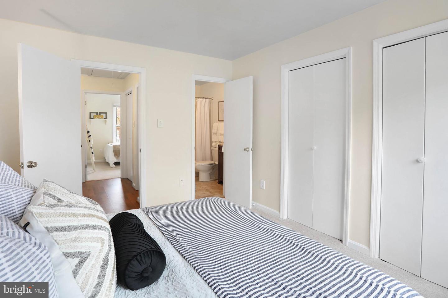333 HARRISON ST SE, LEESBURG, Virginia 20175, 2 Bedrooms Bedrooms, ,1 BathroomBathrooms,Residential,For sale,333 HARRISON ST SE,VALO2093094 MLS # VALO2093094