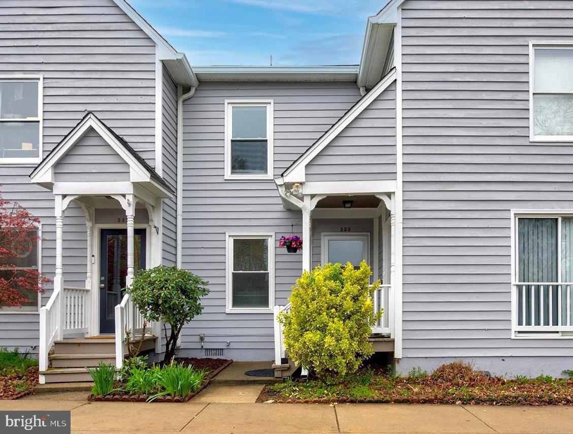 333 HARRISON ST SE, LEESBURG, Virginia 20175, 2 Bedrooms Bedrooms, ,1 BathroomBathrooms,Residential,For sale,333 HARRISON ST SE,VALO2093094 MLS # VALO2093094